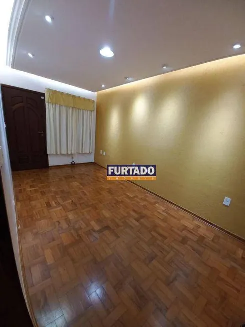 Foto 1 de Casa com 2 Quartos à venda, 178m² em Jardim Bela Vista, Santo André