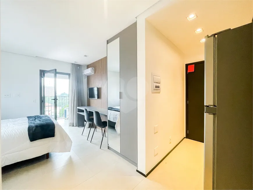 Foto 1 de Apartamento com 1 Quarto para alugar, 27m² em Vila Clementino, São Paulo