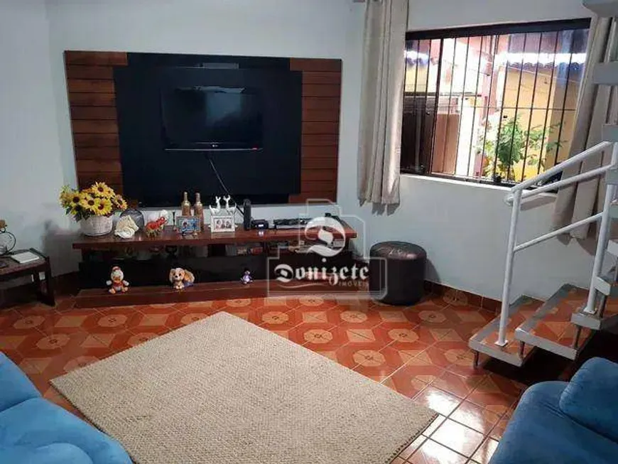 Foto 1 de Sobrado com 2 Quartos à venda, 113m² em Campestre, Santo André