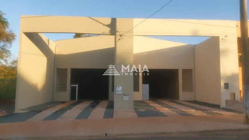 Foto 1 de Galpão/Depósito/Armazém para alugar, 230m² em Conjunto Manoel Mendes, Uberaba