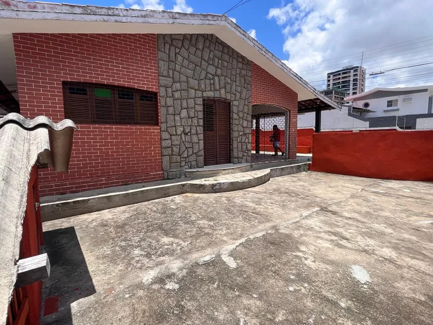 Foto 1 de Casa com 5 Quartos para alugar, 350m² em Tambauzinho, João Pessoa