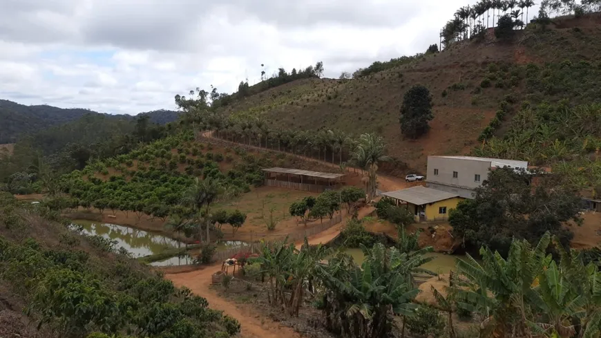 Foto 1 de Fazenda/Sítio com 1 Quarto à venda, 170000m² em Zona Rural, Santa Maria de Jetibá