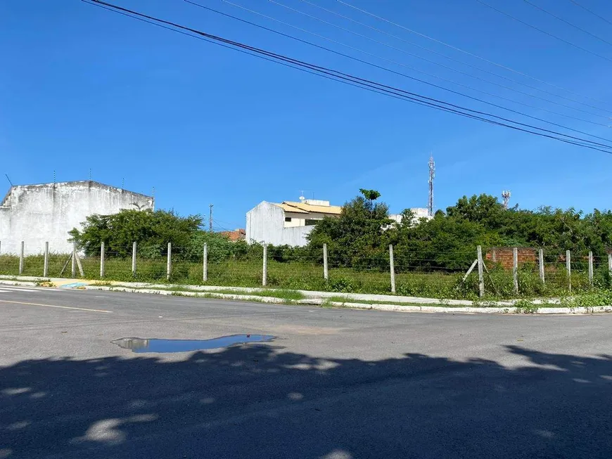 Foto 1 de Lote/Terreno à venda, 711m² em Aruana, Aracaju