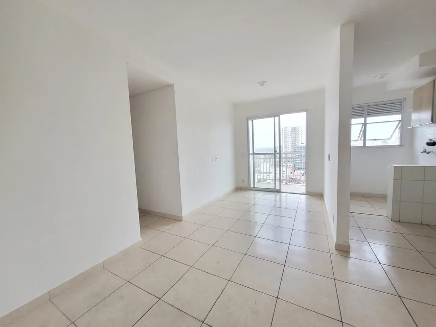 Foto 1 de Apartamento com 3 Quartos à venda, 75m² em Vila Assunção, Praia Grande