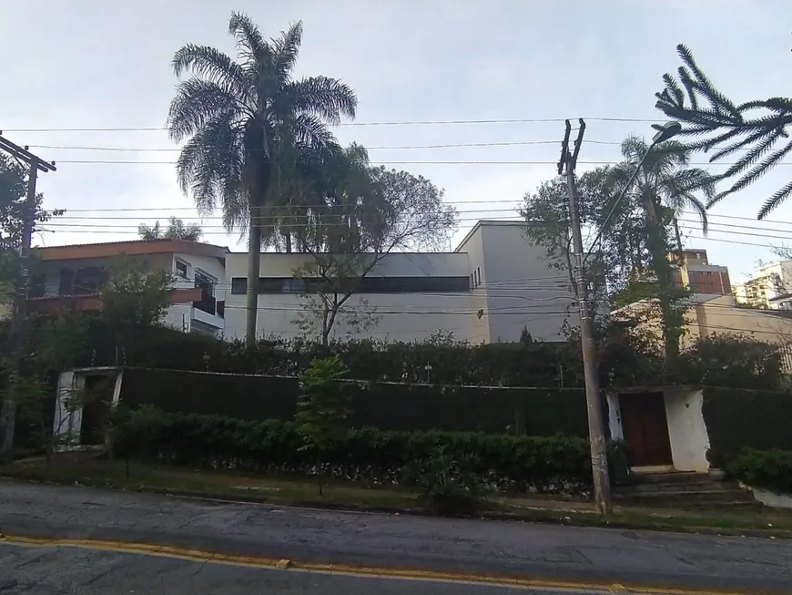 Foto 1 de Casa com 12 Quartos à venda, 750m² em Morumbi, São Paulo