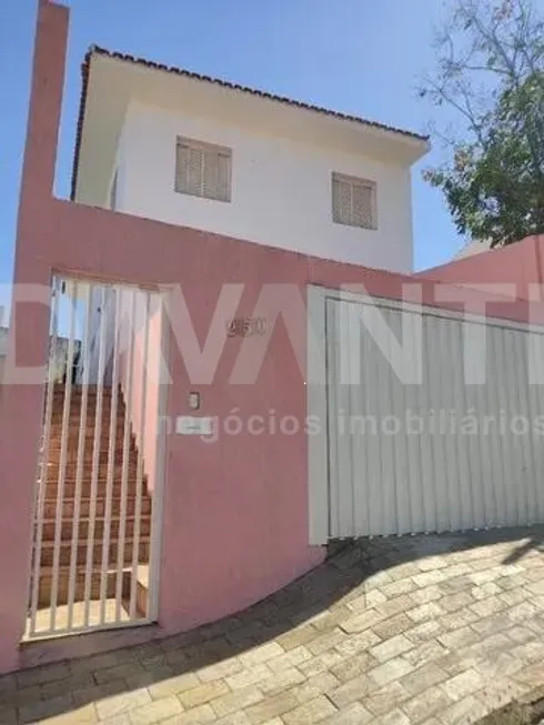 Foto 1 de Sobrado com 3 Quartos à venda, 250m² em Vila Marieta, Campinas