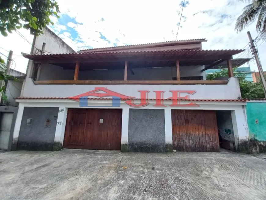 Foto 1 de Casa com 5 Quartos à venda, 300m² em Guadalupe, Rio de Janeiro