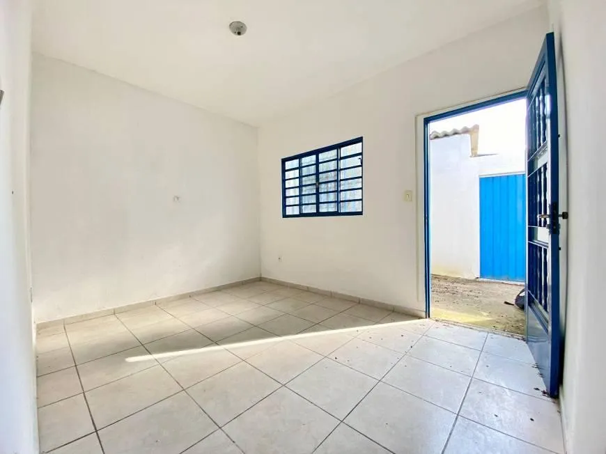 Foto 1 de Casa com 3 Quartos à venda, 372m² em Santa Amélia, Belo Horizonte