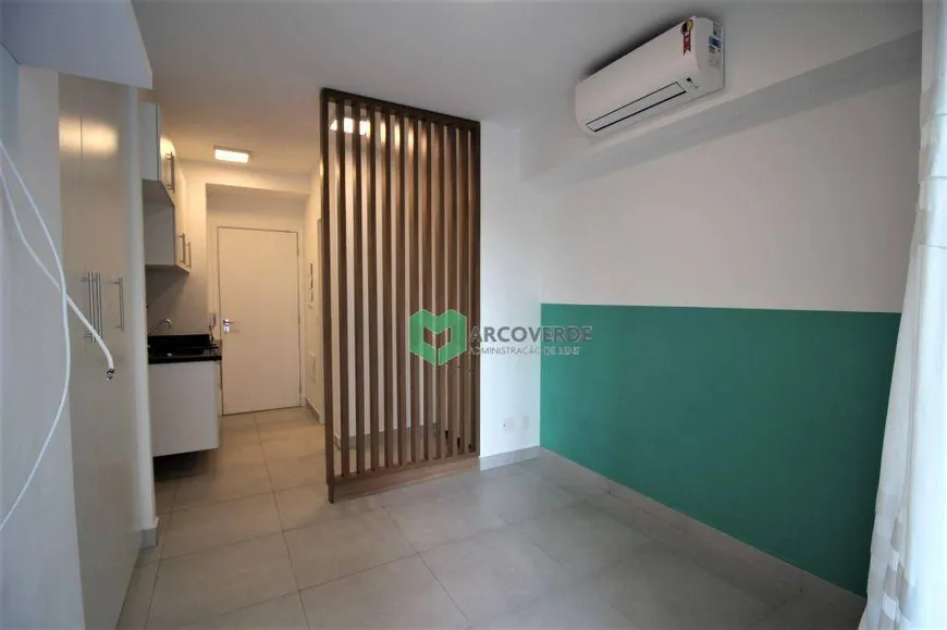 Foto 1 de Apartamento com 1 Quarto para alugar, 24m² em Vila Madalena, São Paulo