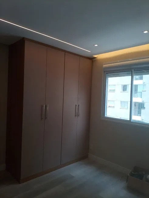 Foto 1 de Apartamento com 2 Quartos à venda, 70m² em Jardim Tupanci, Barueri