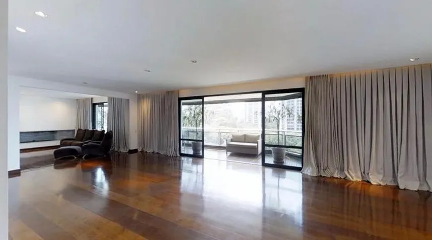 Foto 1 de Apartamento com 3 Quartos para alugar, 337m² em Alto Da Boa Vista, São Paulo