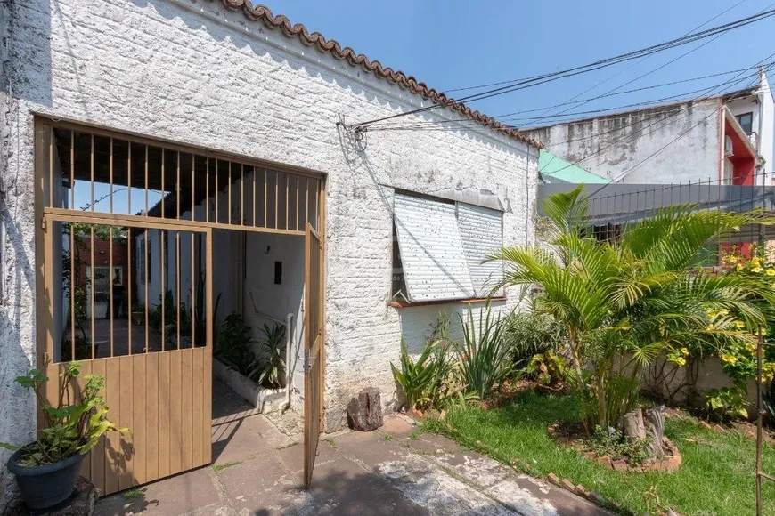 Foto 1 de Casa com 5 Quartos à venda, 201m² em Partenon, Porto Alegre