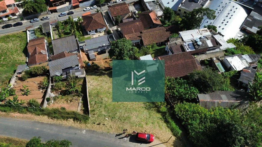 Foto 1 de Lote/Terreno à venda, 502m² em Vale do Paraíso, Teresópolis