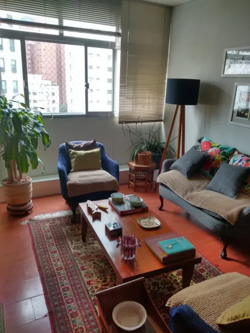 Foto 1 de Apartamento com 2 Quartos à venda, 67m² em Itaim Bibi, São Paulo