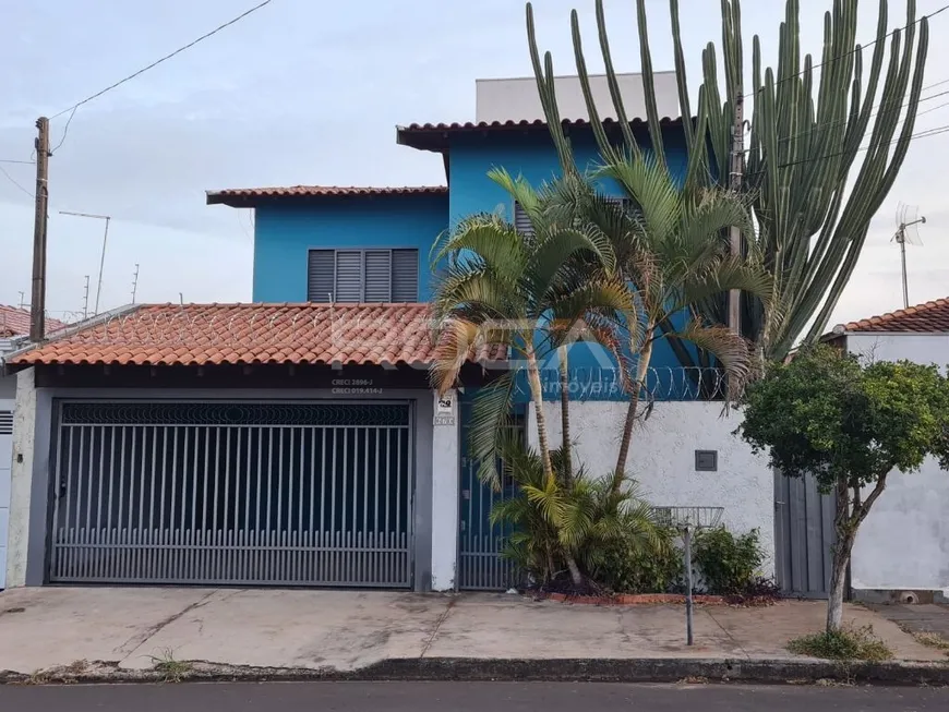 Foto 1 de Sobrado com 3 Quartos à venda, 170m² em Jardim das Torres, São Carlos