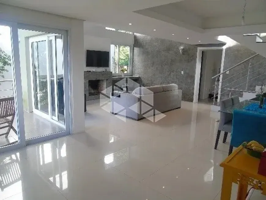 Foto 1 de Casa com 4 Quartos à venda, 367m² em Ipanema, Porto Alegre