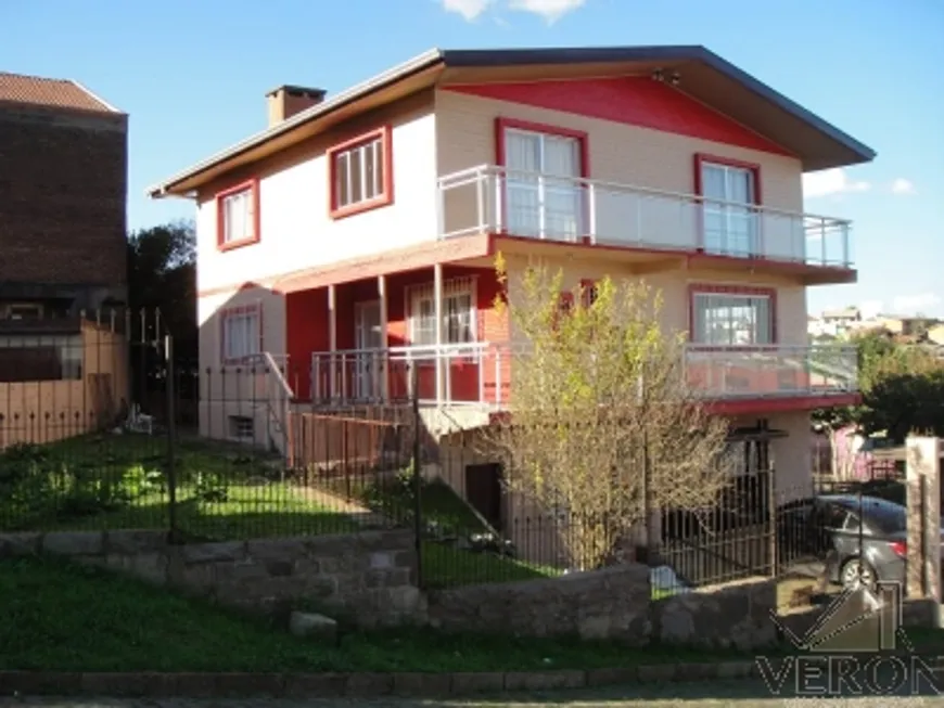 Foto 1 de Casa com 4 Quartos à venda, 294m² em Pioneiro, Caxias do Sul