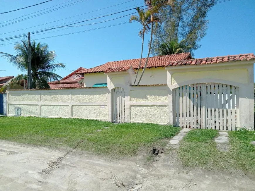 Foto 1 de Casa com 2 Quartos à venda, 450m² em Paraty, Araruama