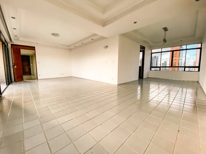 Foto 1 de Apartamento com 4 Quartos à venda, 189m² em Aeroclube, João Pessoa