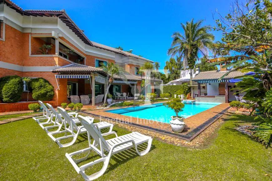 Foto 1 de Casa com 7 Quartos à venda, 2400m² em Balneário Praia do Pernambuco, Guarujá