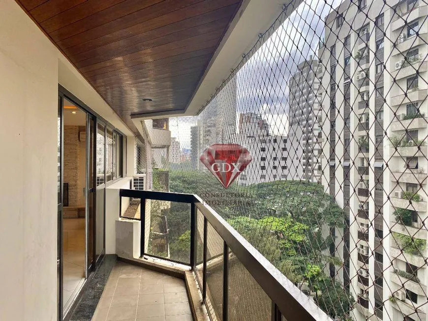 Foto 1 de Apartamento com 3 Quartos à venda, 159m² em Vila Nova Conceição, São Paulo