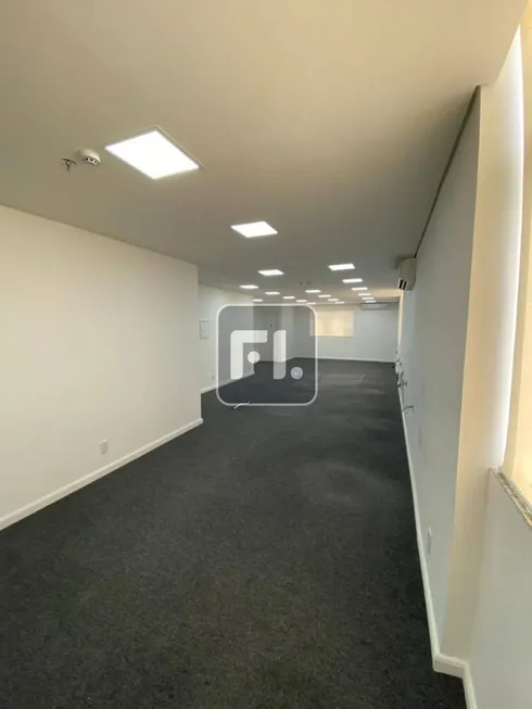 Foto 1 de Sala Comercial para alugar, 210m² em Vila Olímpia, São Paulo