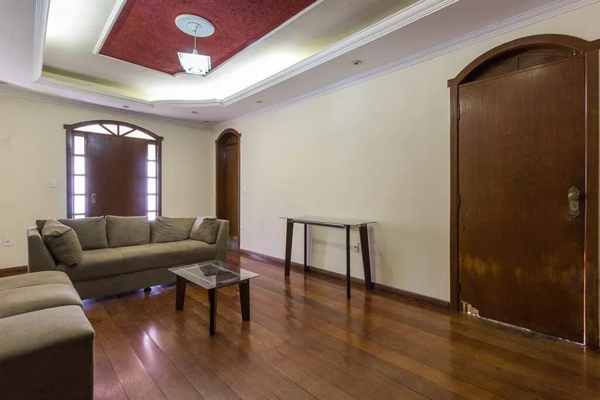 Foto 1 de Apartamento com 5 Quartos à venda, 185m² em Fonte Grande, Contagem