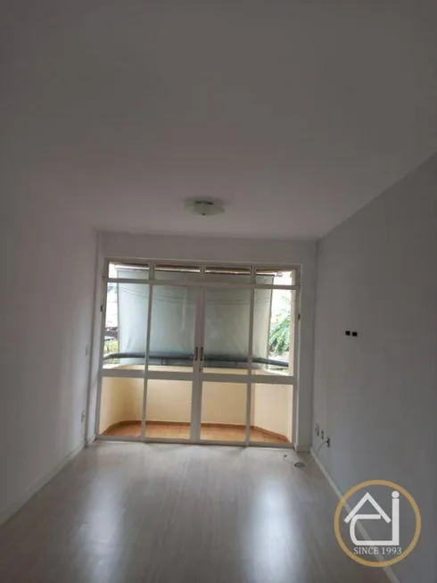 Foto 1 de Apartamento com 3 Quartos à venda, 77m² em Bela Vista, Londrina