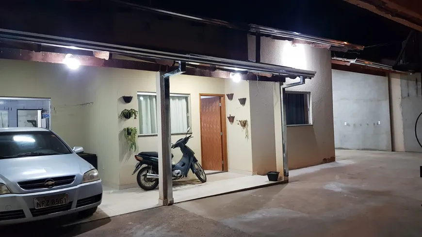 Foto 1 de Casa com 3 Quartos à venda, 240m² em Centro, Caldas Novas