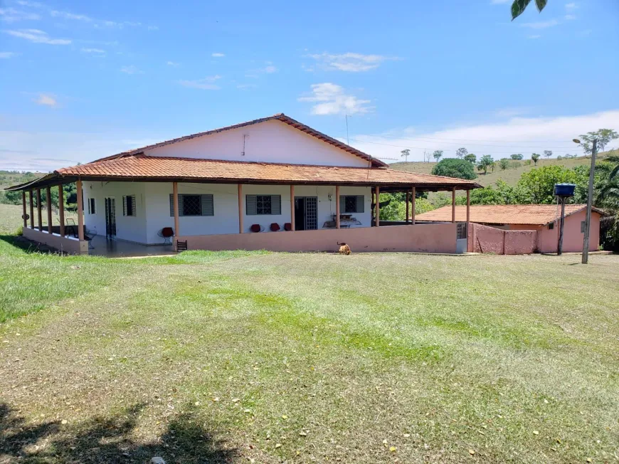 Foto 1 de Fazenda/Sítio com 4 Quartos à venda em Zona Rural, Aragoiânia