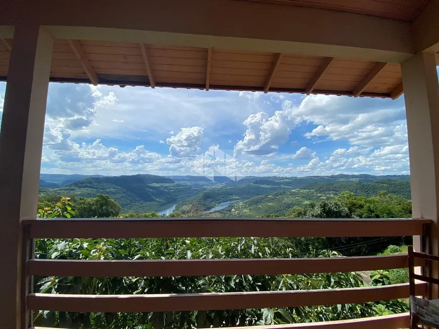 Foto 1 de Fazenda/Sítio com 1 Quarto à venda, 60m² em Zona Rural, Bento Gonçalves