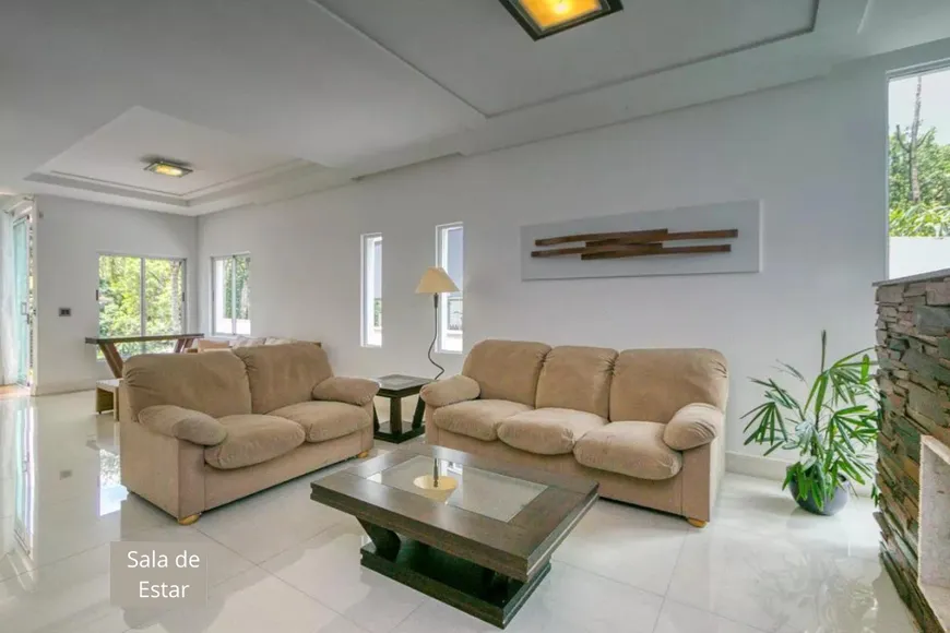 Foto 1 de Casa de Condomínio com 4 Quartos à venda, 372m² em Butiatuvinha, Curitiba