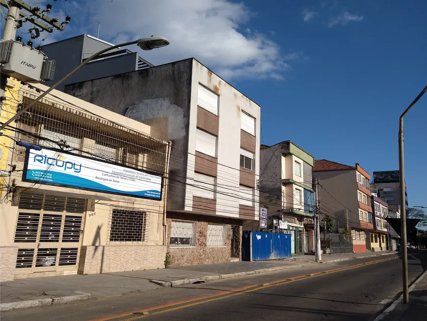 Foto 1 de Apartamento com 1 Quarto para alugar, 40m² em Rio Branco, Porto Alegre