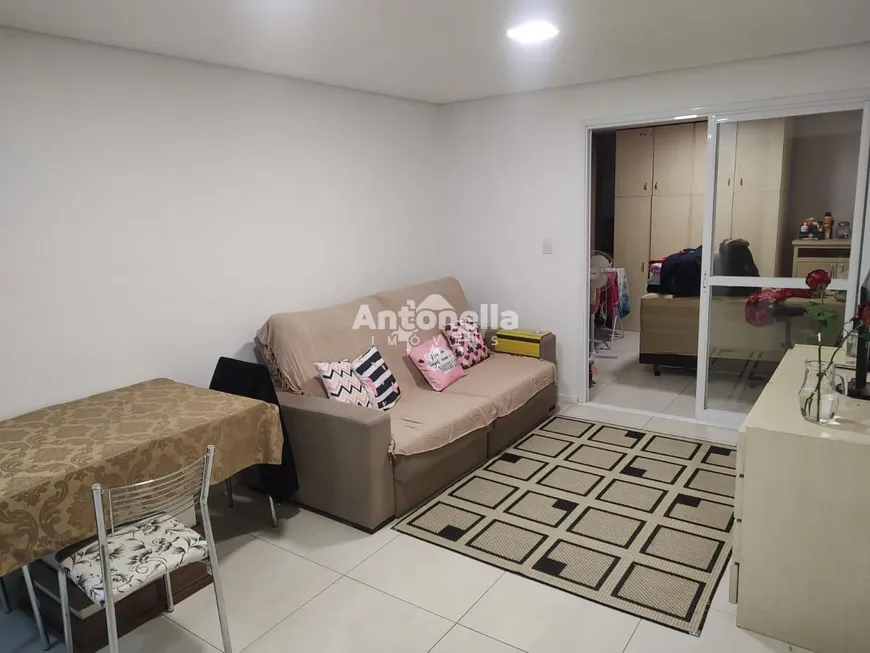 Foto 1 de Apartamento com 1 Quarto à venda, 40m² em Petrópolis, Caxias do Sul