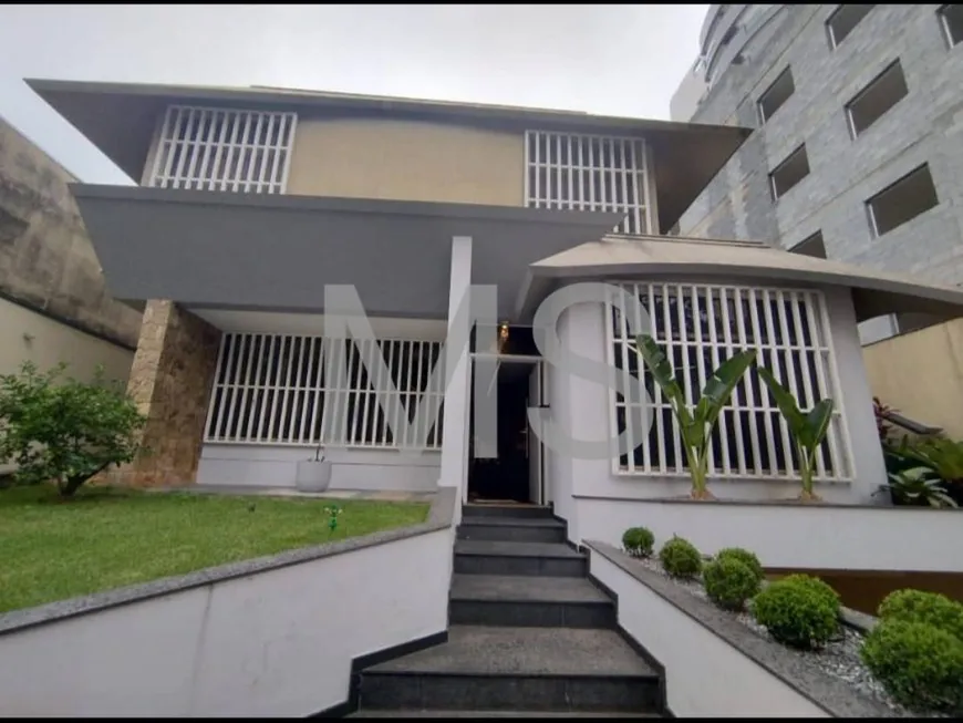 Foto 1 de Sobrado com 5 Quartos para alugar, 680m² em Vila Maria Alta, São Paulo