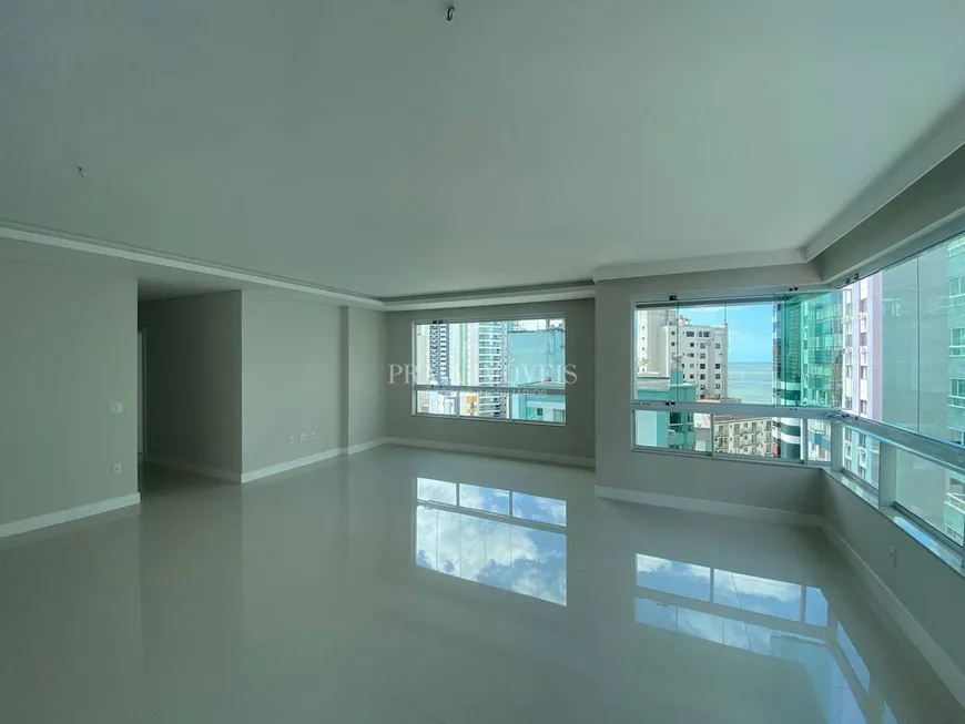 Foto 1 de Apartamento com 3 Quartos à venda, 145m² em Centro, Balneário Camboriú