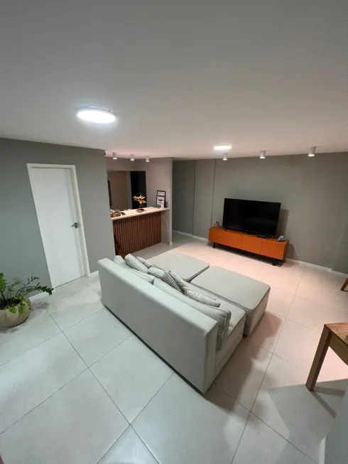 Foto 1 de Apartamento com 3 Quartos à venda, 89m² em Jardim Coelho Neto, São Luís