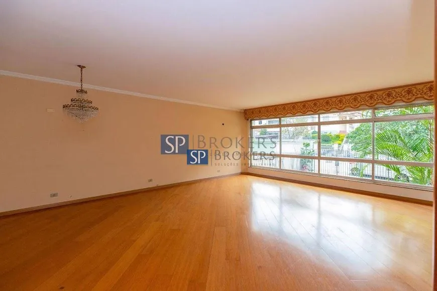 Foto 1 de Casa com 4 Quartos à venda, 354m² em Vila Ipojuca, São Paulo