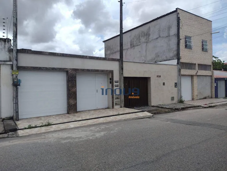 Foto 1 de Casa com 4 Quartos à venda, 250m² em Manuel Sátiro, Fortaleza