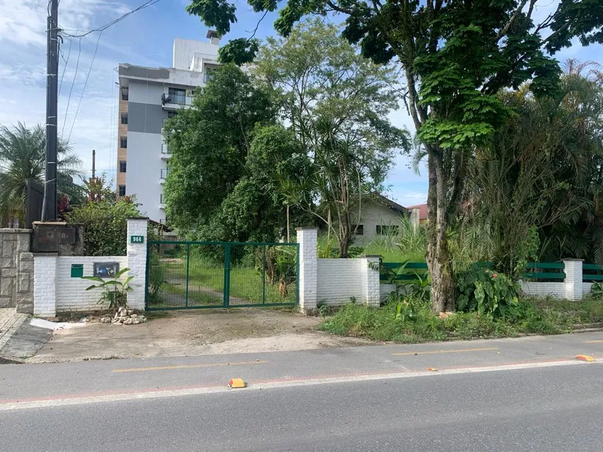 Foto 1 de Lote/Terreno à venda, 849m² em América, Joinville