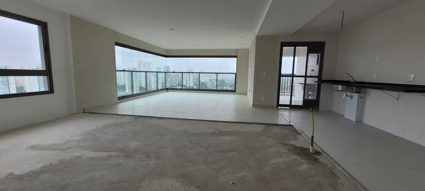 Foto 1 de Apartamento com 3 Quartos à venda, 133m² em Brooklin, São Paulo