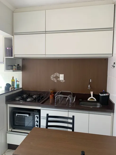 Foto 1 de Apartamento com 2 Quartos à venda, 52m² em Teresópolis, Porto Alegre