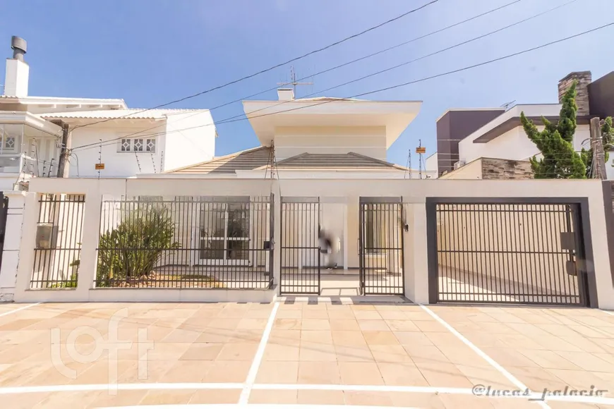 Foto 1 de Casa com 3 Quartos à venda, 217m² em Centro, Canoas