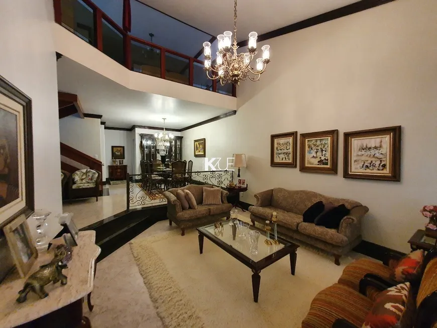 Foto 1 de Casa com 4 Quartos à venda, 380m² em Estreito, Florianópolis