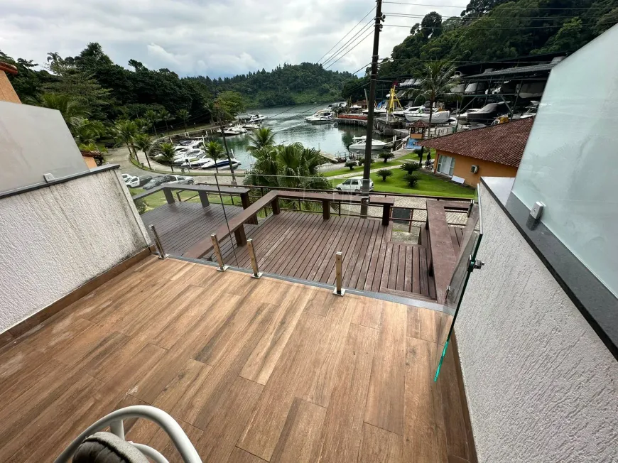 Foto 1 de Apartamento com 2 Quartos à venda, 100m² em Centro, Angra dos Reis