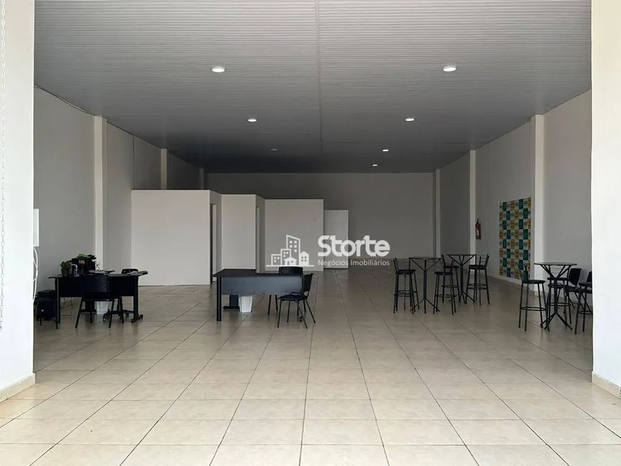 Foto 1 de Galpão/Depósito/Armazém à venda, 250m² em Loteamento Residencial Pequis, Uberlândia