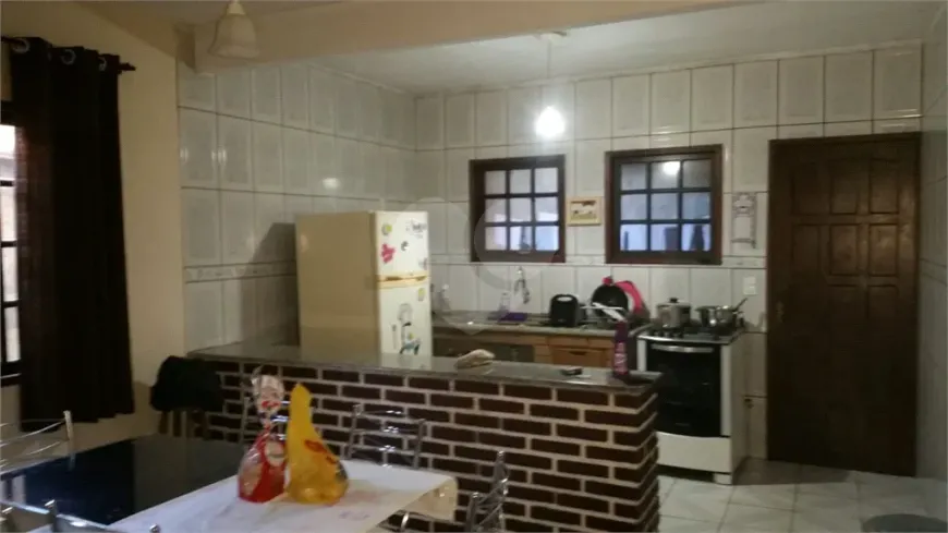 Foto 1 de Sobrado com 3 Quartos à venda, 234m² em Barreiro, Mairiporã