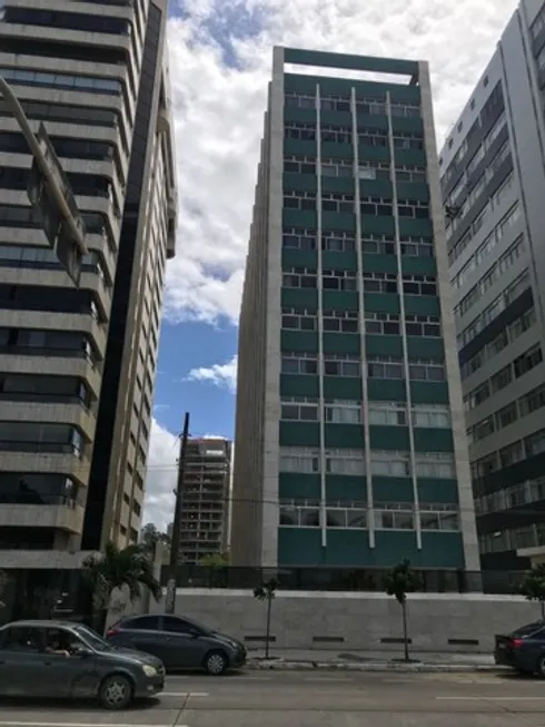 Foto 1 de Apartamento com 4 Quartos à venda, 180m² em Boa Viagem, Recife