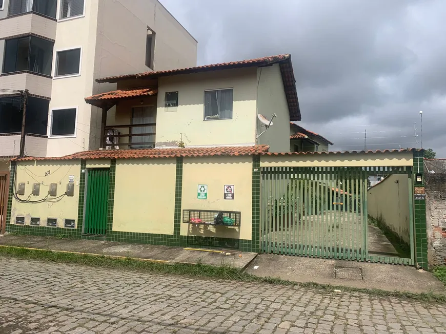 Foto 1 de Casa de Condomínio com 3 Quartos para venda ou aluguel, 130m² em Vila Santa Cecilia, Resende