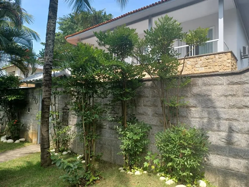 Foto 1 de Casa de Condomínio com 5 Quartos à venda, 630m² em Barra da Tijuca, Rio de Janeiro